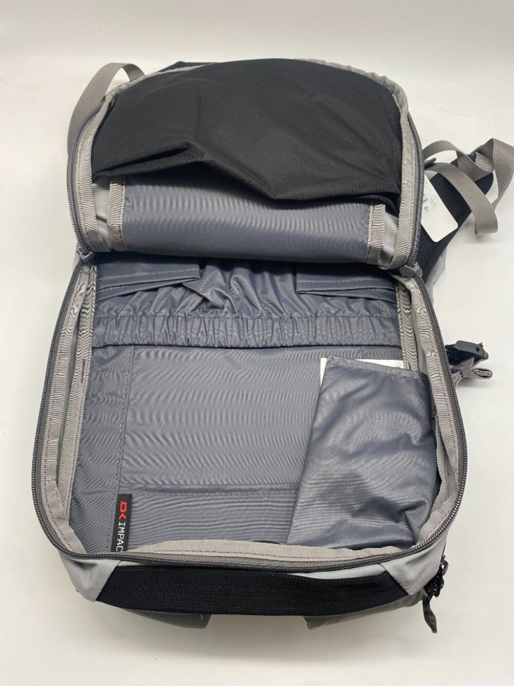 DAKINE POACHER BACKPACK 14L GRIFFIN - Picture 8 of 8